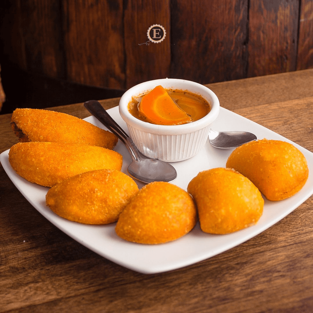 Empanadas Vallunas de carne (6 unidades)